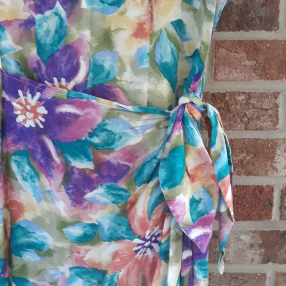 Vintage Floral Dress - Picture 2 of 4